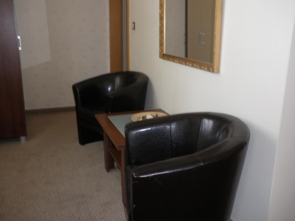 Hotel Rokoko コシツェ エクステリア 写真
