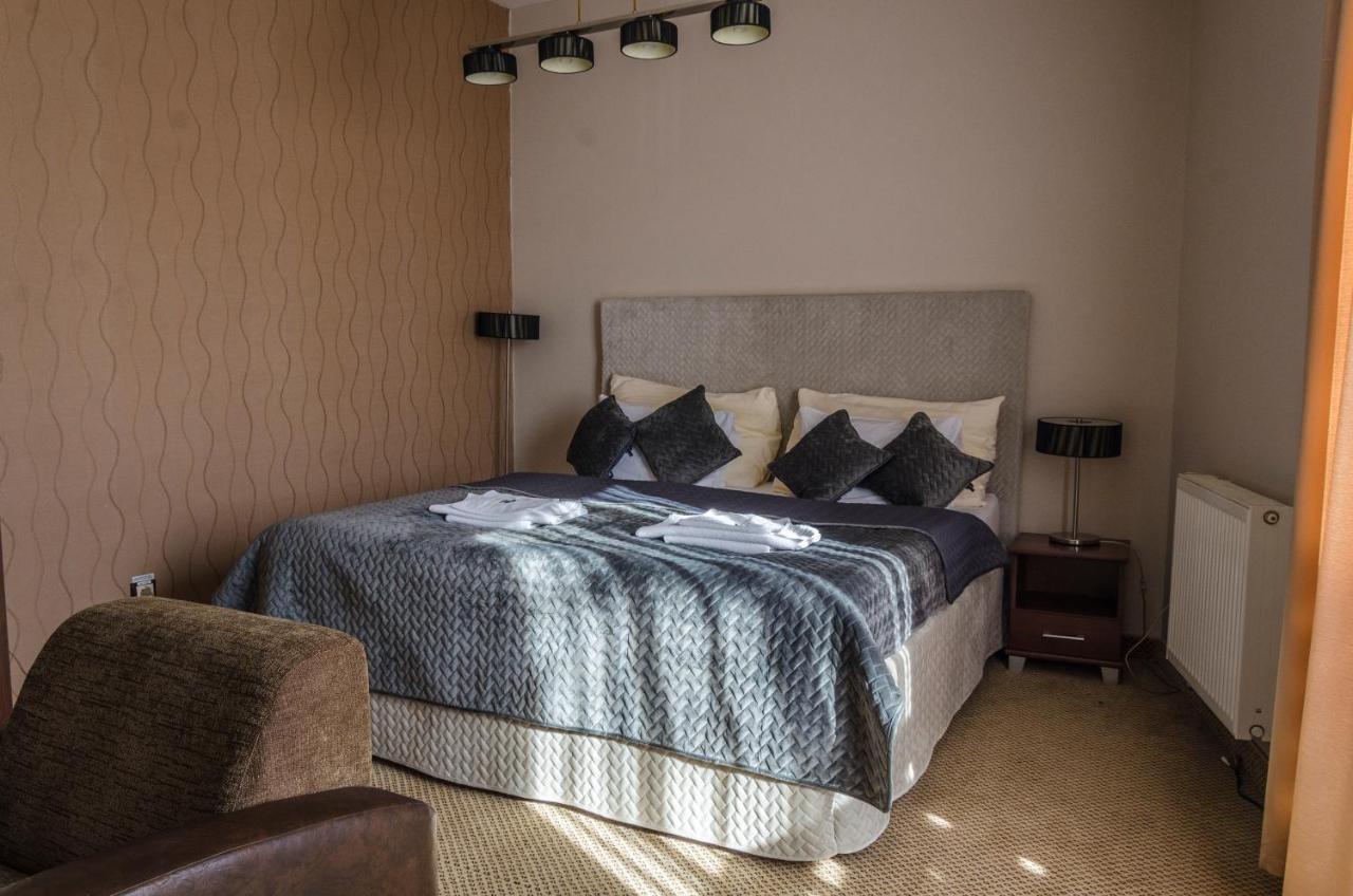 Hotel Rokoko コシツェ エクステリア 写真